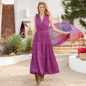 Quincy Rose Dress. Petite